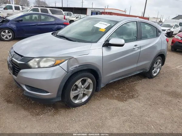 3CZRU5H31HG700263 2017 HONDA HR-V - Image 2