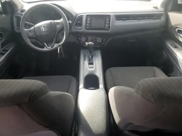 3CZRU5H31HG700327 2017 HONDA HR-V - Image 8