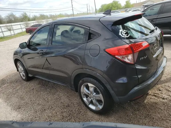 3CZRU5H31HG703812 2017 HONDA HR-V - Image 2