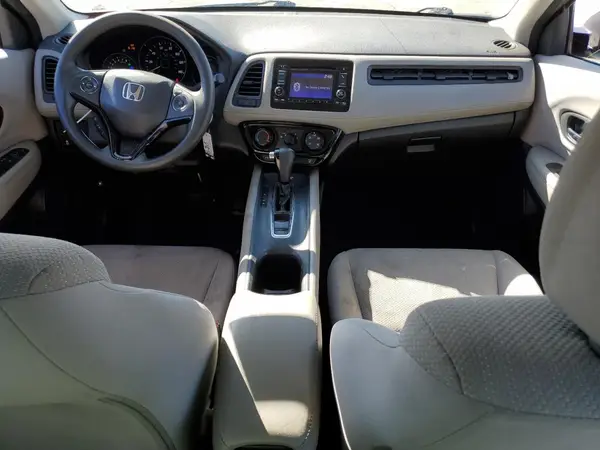 3CZRU5H31HG704250 2017 HONDA HR-V - Image 8
