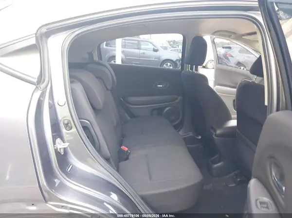 3CZRU5H31HG704958 2017 HONDA HR-V - Image 8