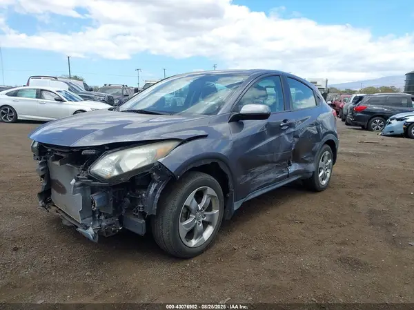 3CZRU5H31HG705091 2017 HONDA HR-V - Image 2