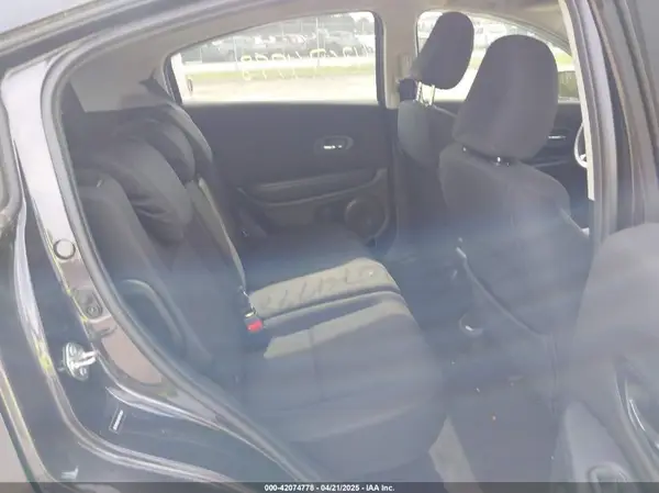 3CZRU5H31HM701804 2017 HONDA HR-V - Image 8