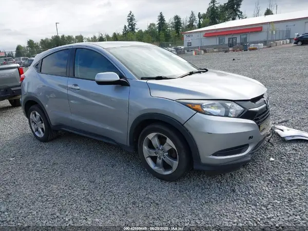 3CZRU5H31HM708560 2017 HONDA HR-V - Image 1