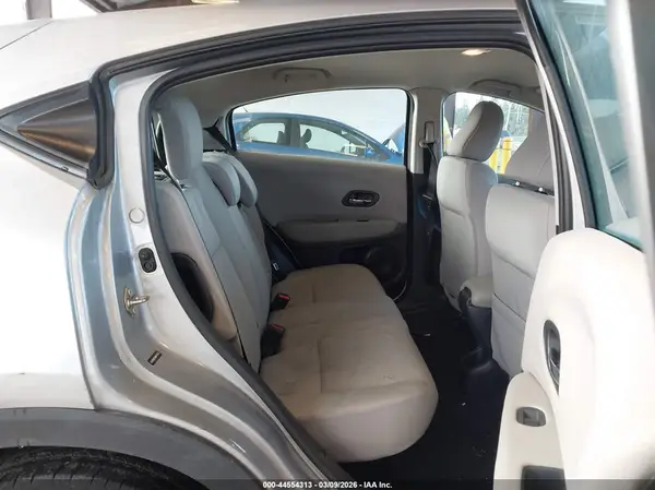 3CZRU5H31HM713113 2017 HONDA HR-V - Image 8