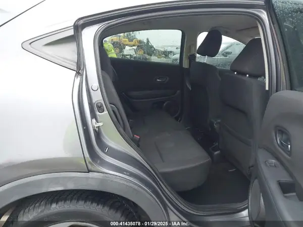 3CZRU5H31HM713161 2017 HONDA HR-V - Image 8