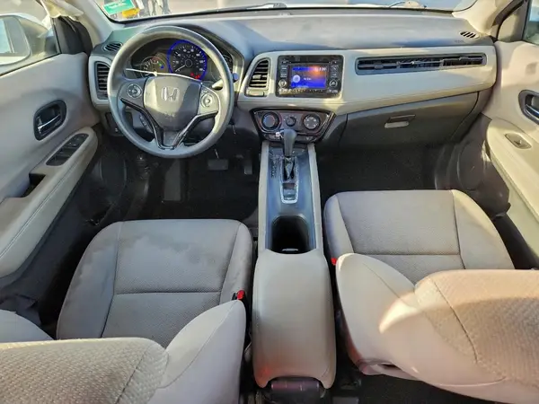 3CZRU5H31HM713709 2017 HONDA HR-V - Image 8