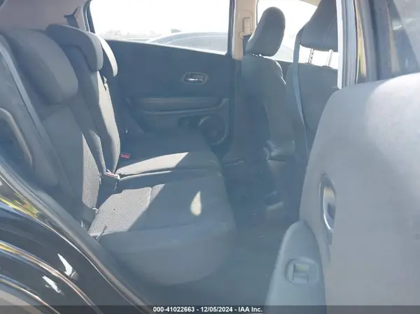 3CZRU5H31HM725388 2017 HONDA HR-V - Image 8