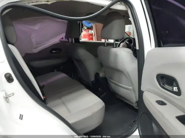 3CZRU5H31HM726685 2017 HONDA HR-V - Image 8