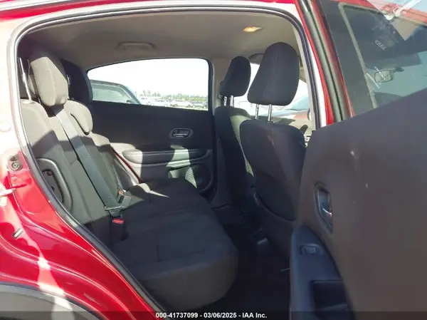 3CZRU5H31JG702679 2018 HONDA HR-V - Image 8