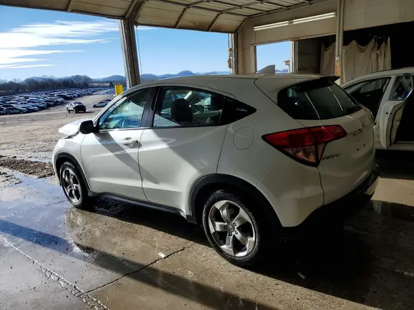 3CZRU5H31JM711352 2018 HONDA HR-V - Image 2