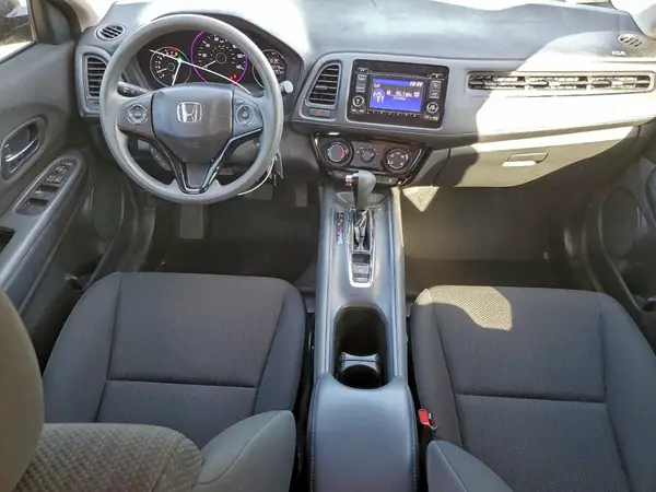3CZRU5H31JM715076 2018 HONDA HR-V - Image 8