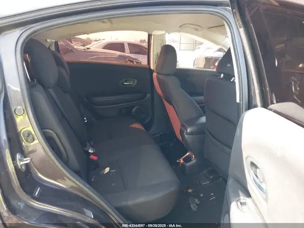 3CZRU5H31JM722707 2018 HONDA HR-V - Image 8