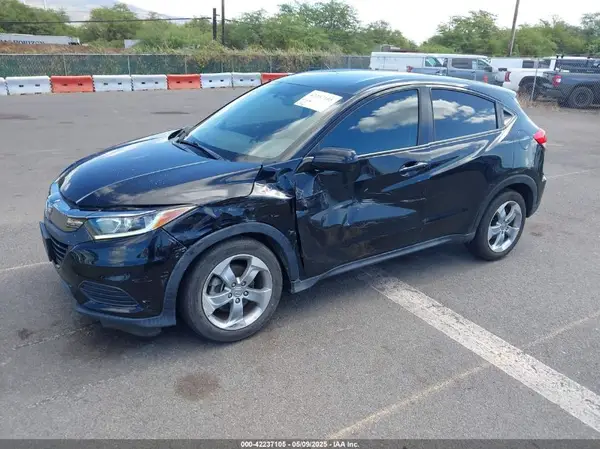 3CZRU5H31KG704823 2019 HONDA HR-V - Image 2