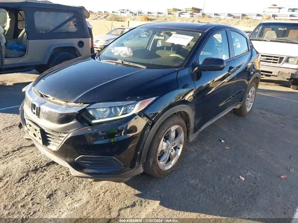 3CZRU5H31KG713876 2019 HONDA HR-V - Image 2
