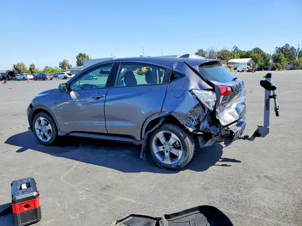 3CZRU5H31KG714753 2019 HONDA HR-V - Image 2