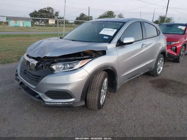 3CZRU5H31KG714932 2019 HONDA HR-V - Image 2