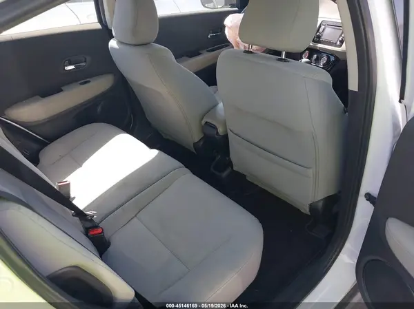 3CZRU5H31KM702121 2019 HONDA HR-V - Image 8