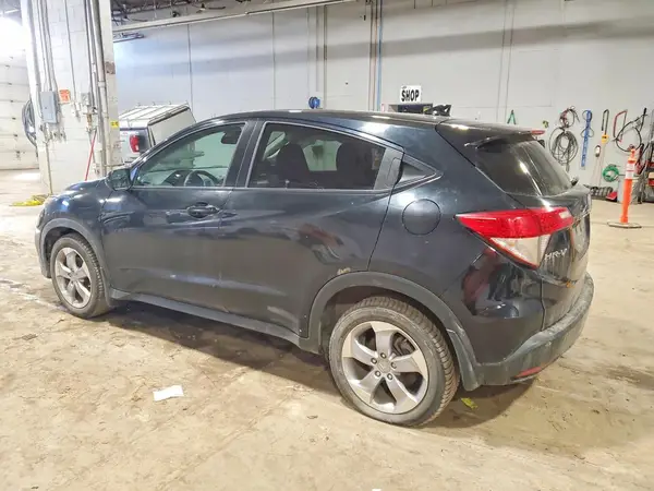 3CZRU5H31LM100465 2020 HONDA HR-V - Image 2