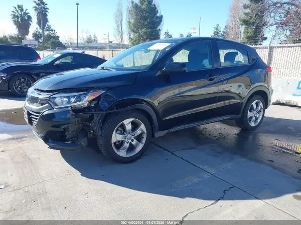 3CZRU5H31LM713637 2020 HONDA HR-V - Image 2