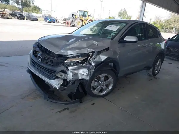 3CZRU5H31LM714786 2020 HONDA HR-V - Image 2