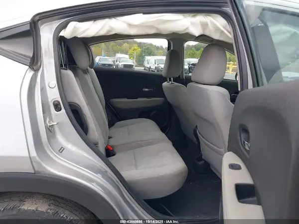 3CZRU5H31LM719065 2020 HONDA HR-V - Image 8