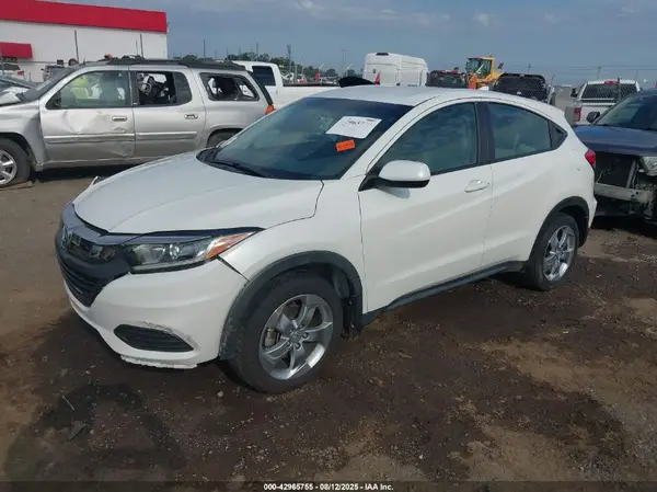 3CZRU5H31MM704325 2021 HONDA HR-V - Image 2