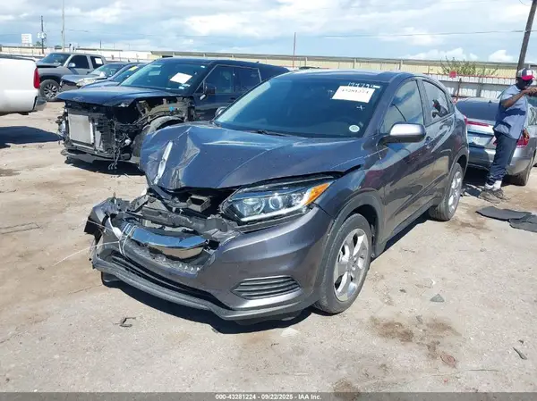 3CZRU5H31MM715020 2021 HONDA HR-V - Image 2
