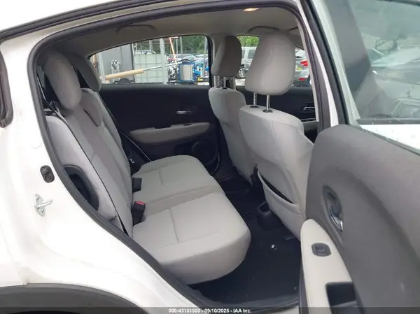 3CZRU5H31MM718659 2021 HONDA HR-V - Image 8