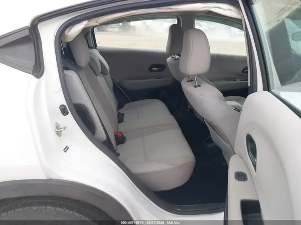 3CZRU5H32GM700076 2016 HONDA HR-V - Image 8