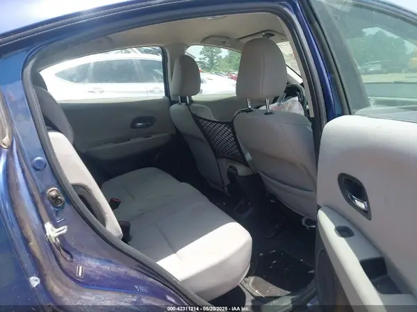 3CZRU5H32GM736432 2016 HONDA HR-V - Image 8