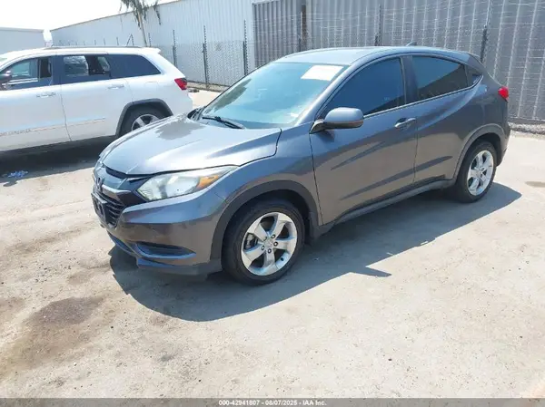 3CZRU5H32GM739279 2016 HONDA HR-V - Image 2