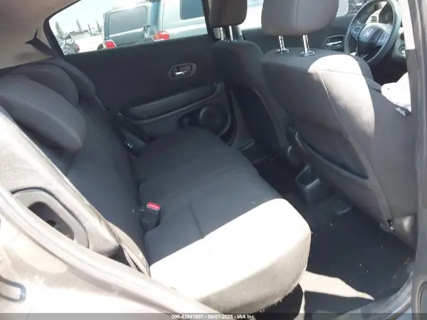 3CZRU5H32GM739279 2016 HONDA HR-V - Image 8