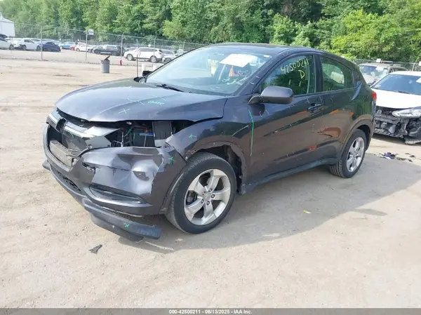 3CZRU5H32GM747110 2016 HONDA HR-V - Image 2