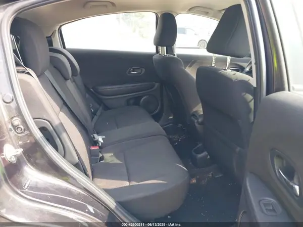 3CZRU5H32GM747110 2016 HONDA HR-V - Image 8