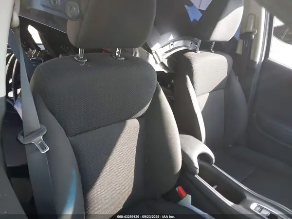 3CZRU5H32GM748273 2016 HONDA HR-V - Image 8