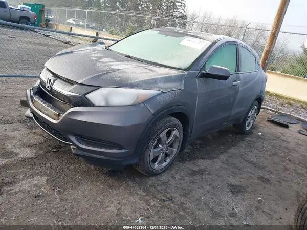 3CZRU5H32GM752078 2016 HONDA HR-V - Image 2