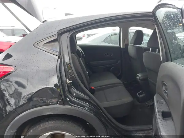 3CZRU5H32GM752775 2016 HONDA HR-V - Image 8