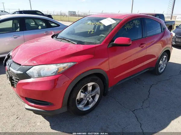 3CZRU5H32HG701440 2017 HONDA HR-V - Image 2