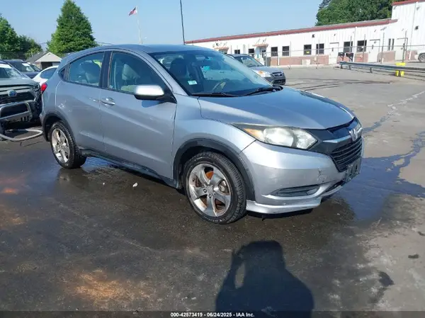 3CZRU5H32HG701597 2017 HONDA HR-V - Image 1