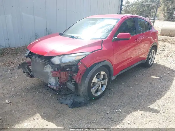 3CZRU5H32HG702619 2017 HONDA HR-V - Image 2