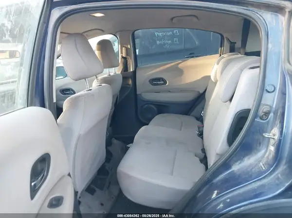 3CZRU5H32HG707688 2017 HONDA HR-V - Image 8