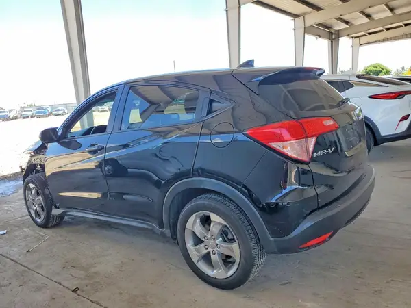 3CZRU5H32HG707853 2017 HONDA HR-V - Image 2