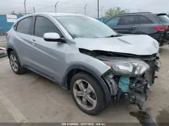 3CZRU5H32HG709943 2017 HONDA HR-V