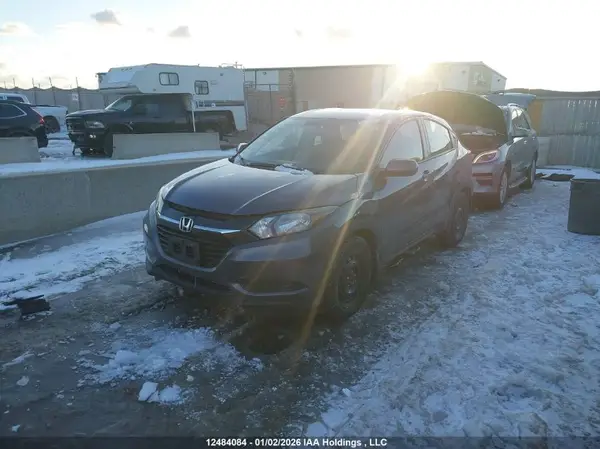 3CZRU5H32HM101048 2017 HONDA HR-V - Image 2