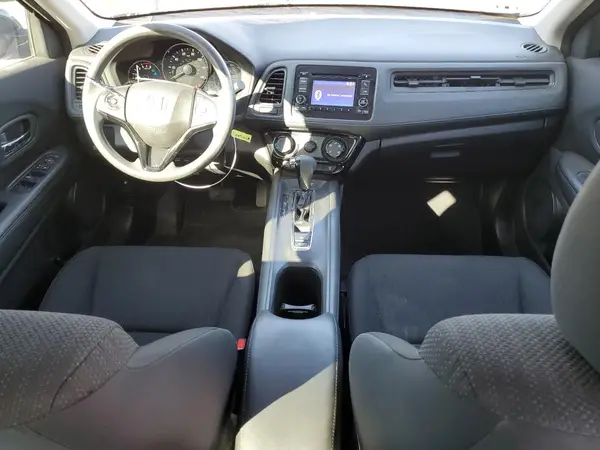 3CZRU5H32HM700600 2017 HONDA HR-V - Image 8