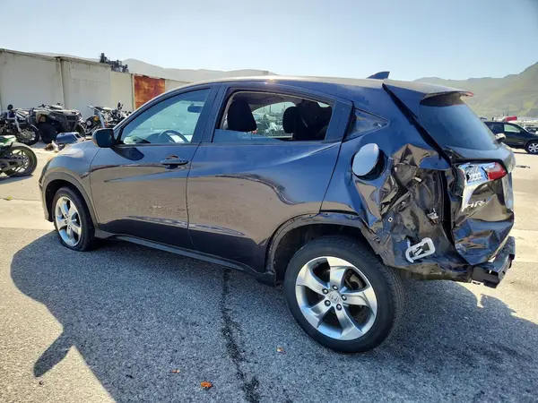 3CZRU5H32HM701780 2017 HONDA HR-V - Image 2