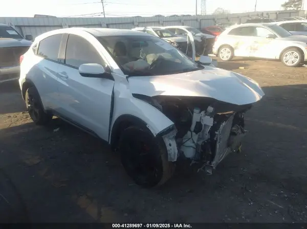3CZRU5H32HM706560 2017 HONDA HR-V - Image 1