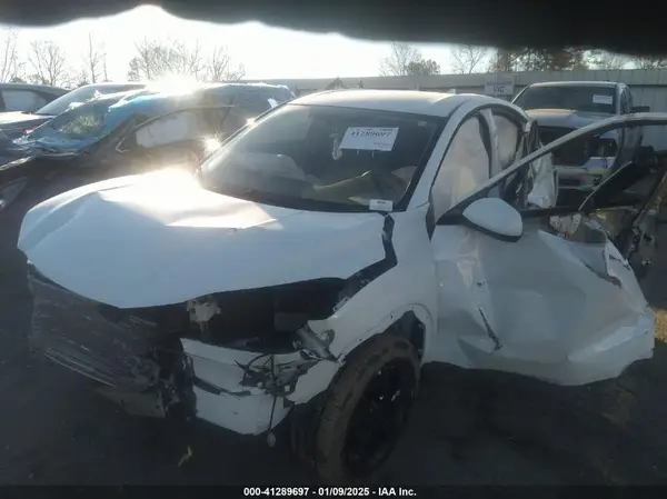 3CZRU5H32HM706560 2017 HONDA HR-V - Image 2