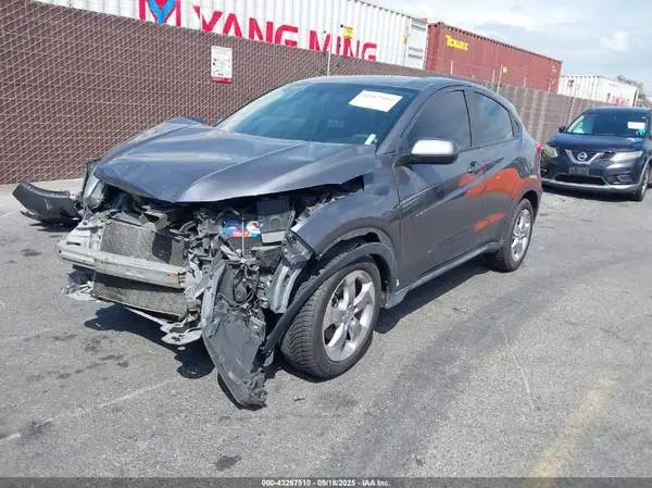 3CZRU5H32HM711483 2017 HONDA HR-V - Image 2